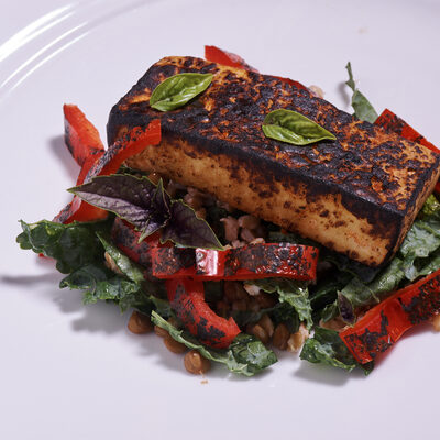 marinované harissa tofu